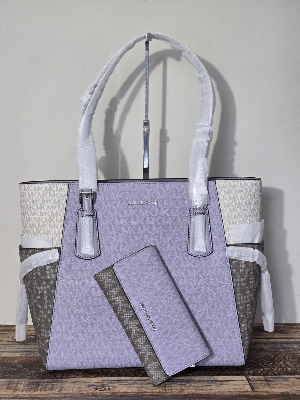 Michael Kors Voyager Color-Block Tote And Wallet Set